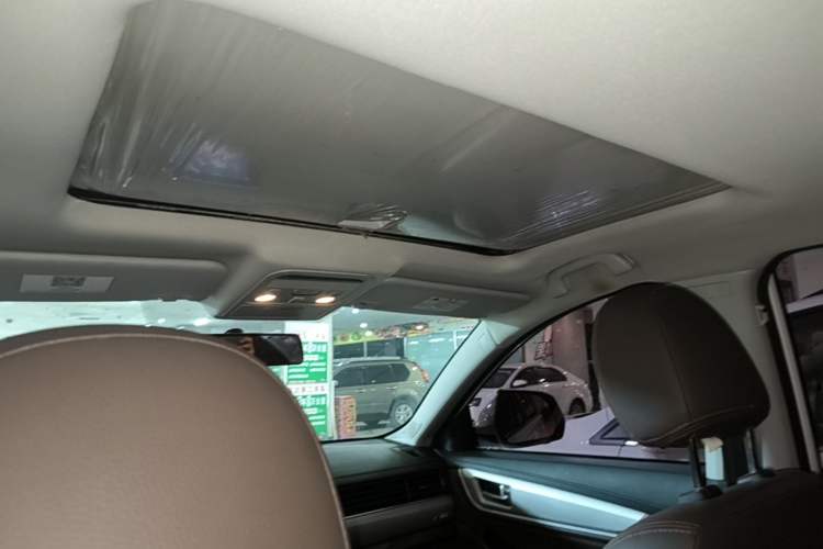 Used FORTHING Joyear X5 2017 1.6L Manual Luxury Model Headliner