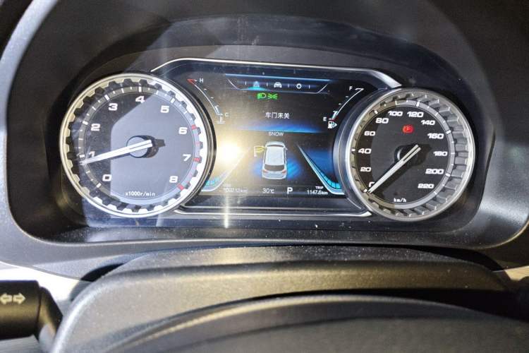 Used FORTHING Joyear X5 2017 Jingxiang Series 1.5T CVT Luxury Model Instrument Cluster