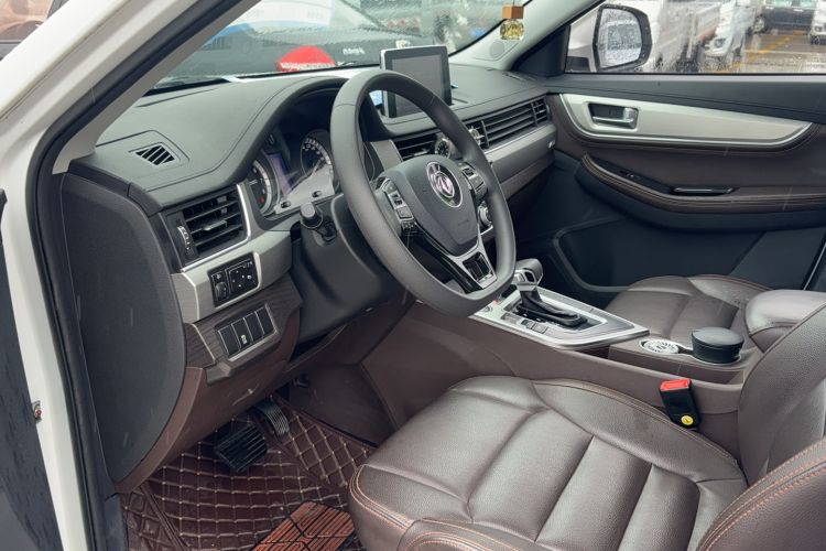 Used FORTHING Joyear X5 2017 Jingxiang Series 1.5T CVT Luxury Model Interior 1
