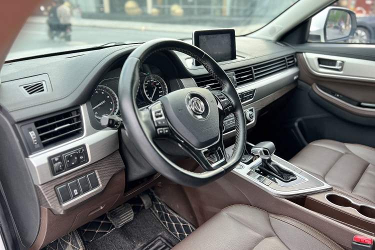 Used FORTHING Joyear X5 2017 Jingxiang Series 1.5T CVT Luxury Model Interior 14