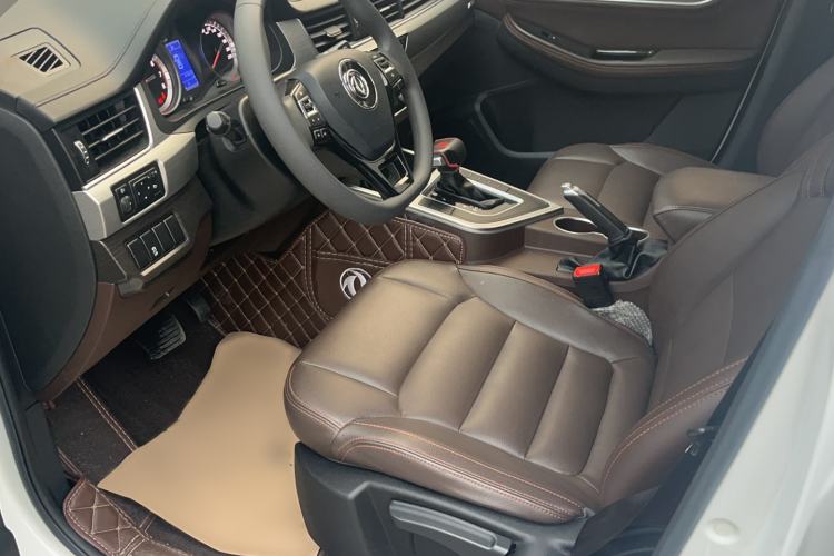 Used FORTHING Joyear X5 2017 1.6L CVT Luxury Model Interior 2