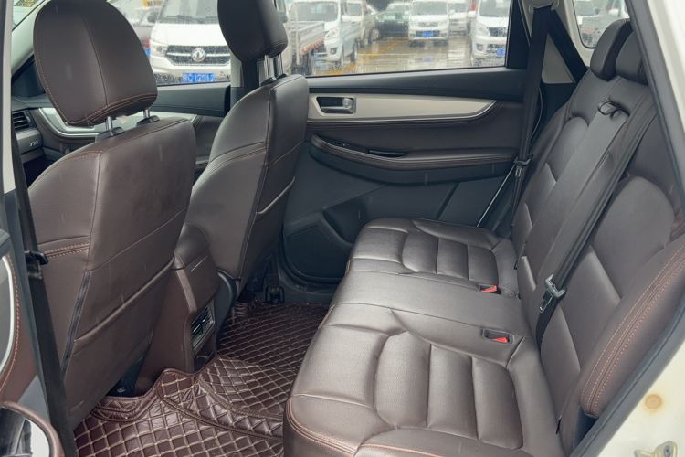 Used FORTHING Joyear X5 2017 Jingxiang Series 1.5T CVT Luxury Model Interior 2