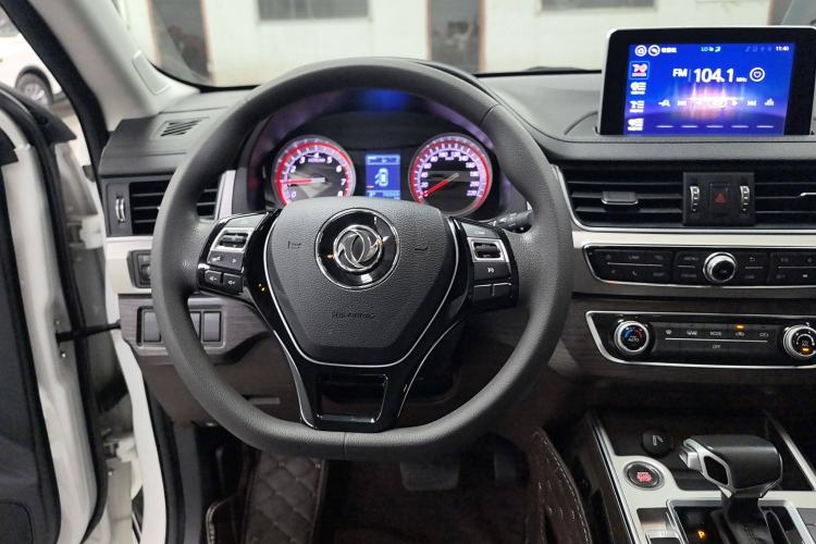 Used FORTHING Joyear X5 2017 Jingxiang Series 1.5T CVT Luxury Model Interior 2