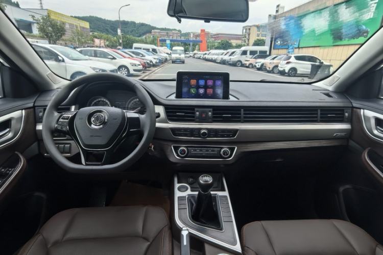 Used FORTHING Joyear X5 2017 1.6L Manual Luxury Model Interior 3