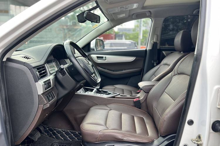 Used FORTHING Joyear X5 2017 Jingxiang Series 1.5T CVT Luxury Model Interior 6