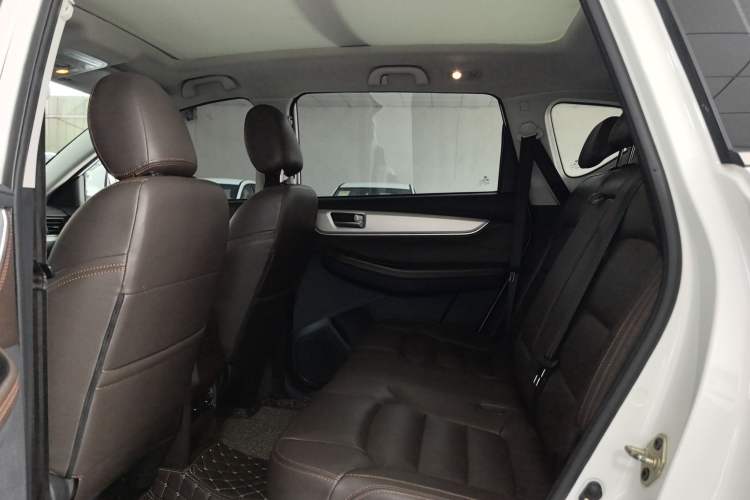 Used FORTHING Joyear X5 2017 Jingxiang Series 1.5T CVT Luxury Model Interior 6