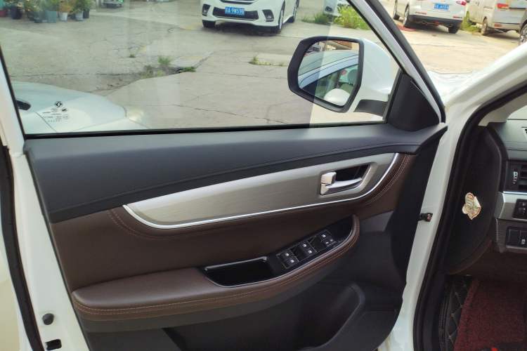 Used FORTHING Joyear X5 2017 Jingxiang Series 1.5T CVT Luxury Model Left Front Door Interior