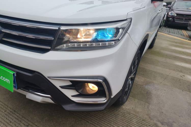 Used FORTHING Joyear X5 2017 Jingxiang Series 1.5T Manual Luxury Model Left Front Headlight