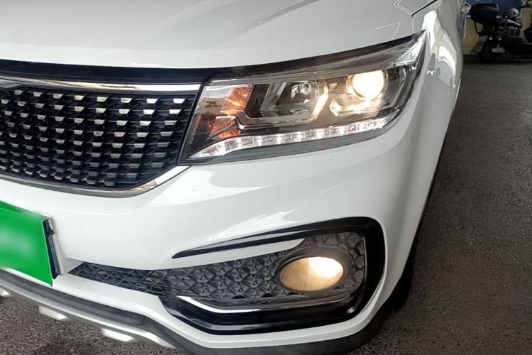 Used FORTHING Joyear X5 2017 1.6L Manual Luxury Model Left Front Headlight