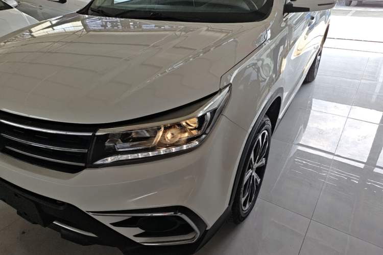 Used FORTHING Joyear X5 2017 Jingxiang Series 1.5T Manual Luxury Model Left Front Headlight