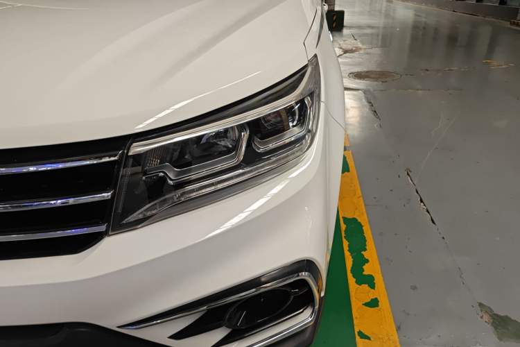 Used FORTHING Joyear X5 2017 Jingxiang Series 1.5T CVT Luxury Model Left Front Headlight
