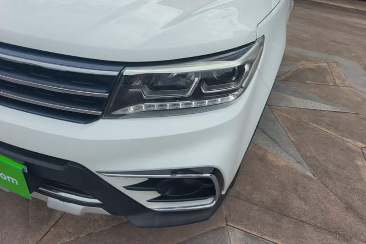 Used FORTHING Joyear X5 2017 Jingxiang Series 1.5T CVT Luxury Model Left Front Headlight