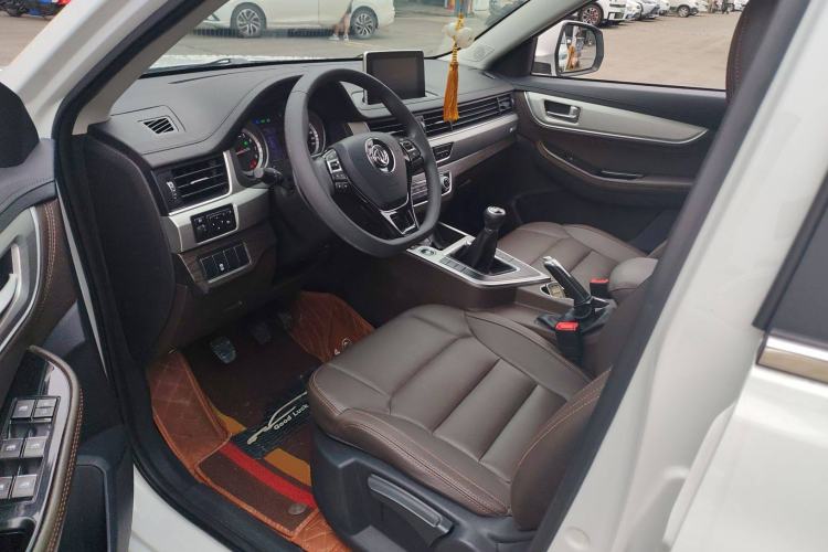 Used FORTHING Joyear X5 2017 Jingxiang Series 1.5T Manual Luxury Model Left Front Seat
