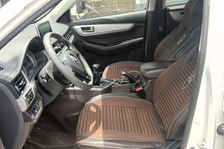 Used FORTHING Joyear X5 2017 1.6L Manual Luxury Model Left Front Seat