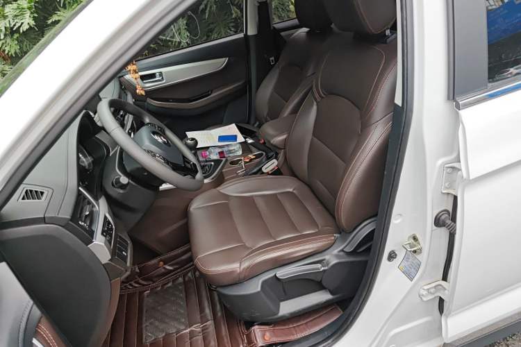 Used FORTHING Joyear X5 2017 Jingxiang Series 1.5T Manual Luxury Model Left Front Seat