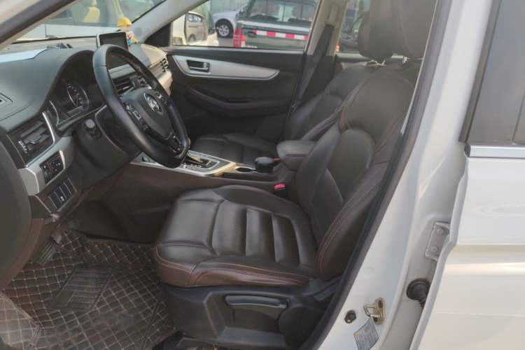 Used FORTHING Joyear X5 2017 Jingxiang Series 1.5T CVT Luxury Model Left Front Seat