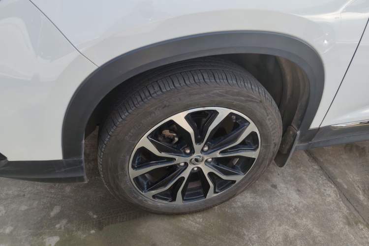 Used FORTHING Joyear X5 2017 Jingxiang Series 1.5T CVT Luxury Model Left Front Wheel Hub