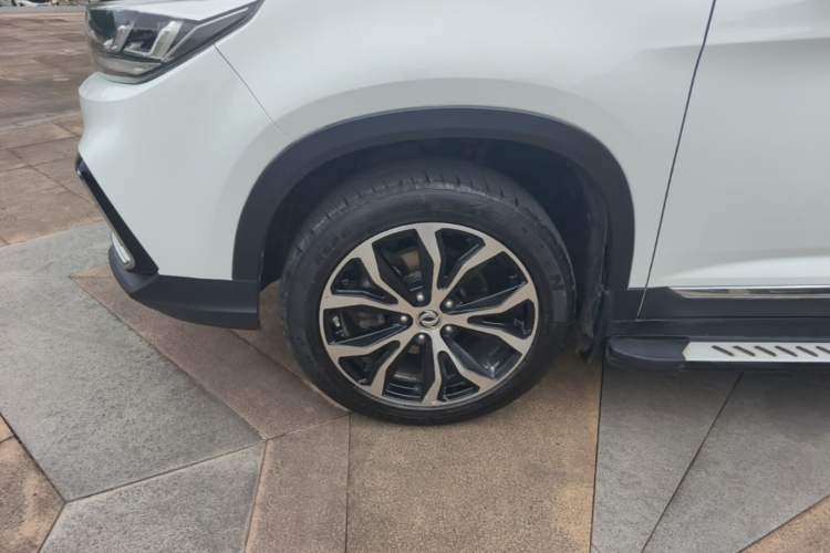 Used FORTHING Joyear X5 2017 Jingxiang Series 1.5T CVT Luxury Model Left Front Wheel Hub