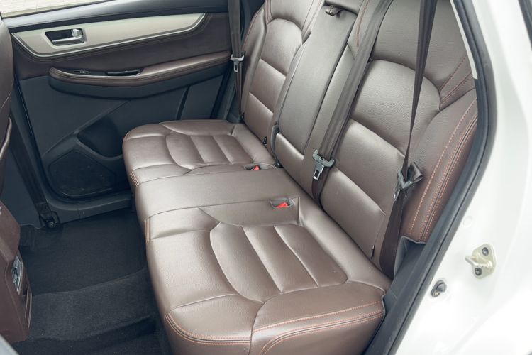 Used FORTHING Joyear X5 2017 Jingxiang Series 1.5T Manual Luxury Model Left Rear Seat
