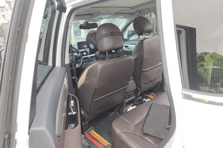 Used FORTHING Joyear X5 2017 Jingxiang Series 1.5T CVT Luxury Model Left Rear Seat