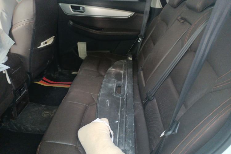 Used FORTHING Joyear X5 2017 Jingxiang Series 1.5T CVT Smart Connectivity Model Left Rear Seat