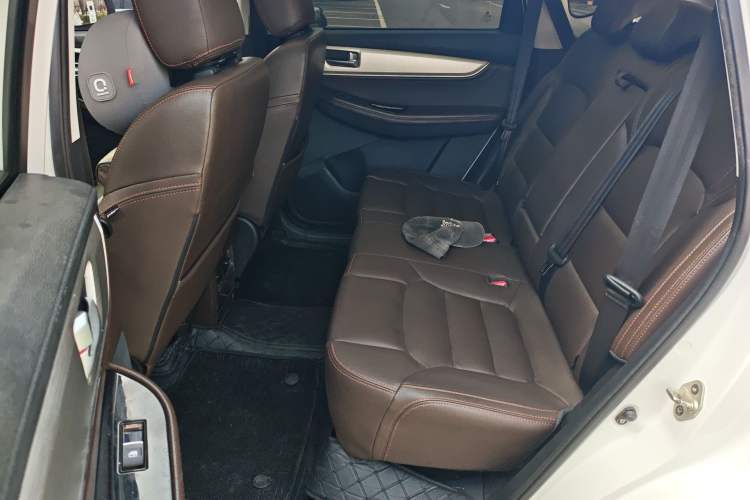 Used FORTHING Joyear X5 2017 Jingxiang Series 1.5T CVT Luxury Model Left Rear Seat