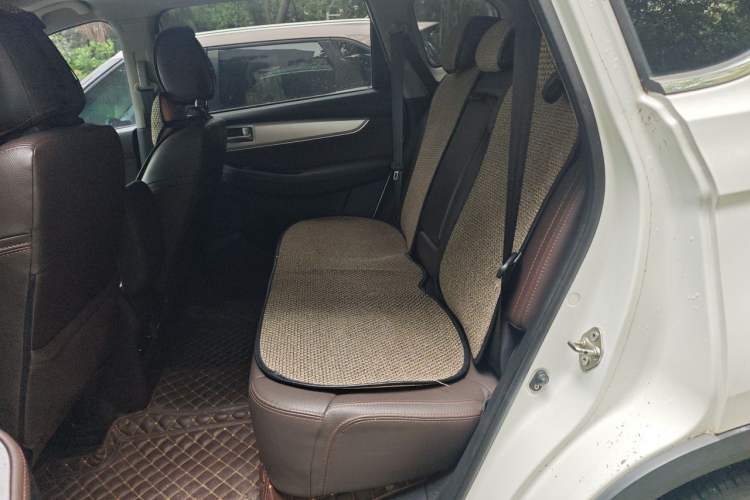 Used FORTHING Joyear X5 2017 1.6L CVT Luxury Model Left Rear Seat