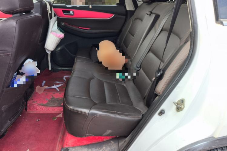 Used FORTHING Joyear X5 2017 Jingxiang Series 1.5T CVT Luxury Model Left Rear Seat