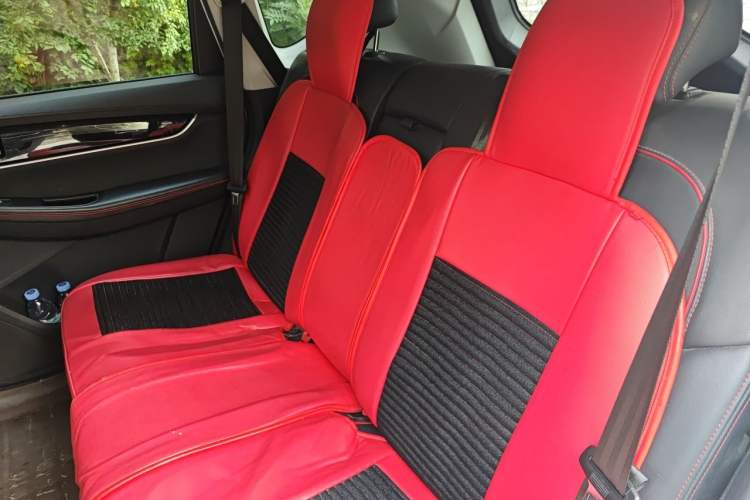 Used FORTHING Joyear X5 2017 Enjoy Series 1.6L CVT Luxury Model Left Rear Seat