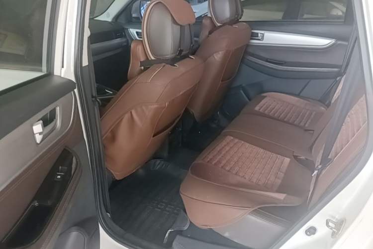 Used FORTHING Joyear X5 2017 Jingxiang Series 1.5T CVT Smart Connectivity Model Left Rear Seat