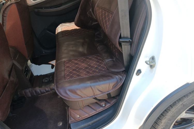 Used FORTHING Joyear X5 2017 Jingxiang Series 1.5T CVT Luxury Model Left Rear Seat