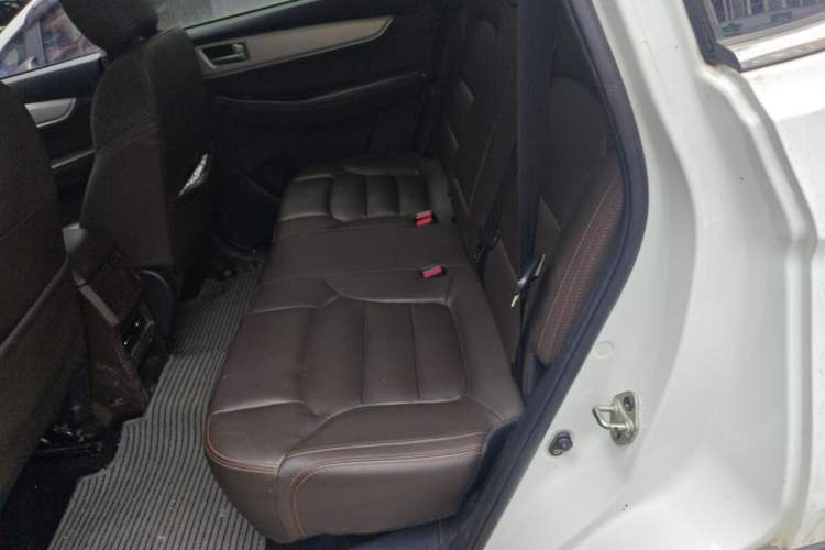Used FORTHING Joyear X5 2017 Jingxiang Series 1.5T CVT Luxury Model Left Rear Seat