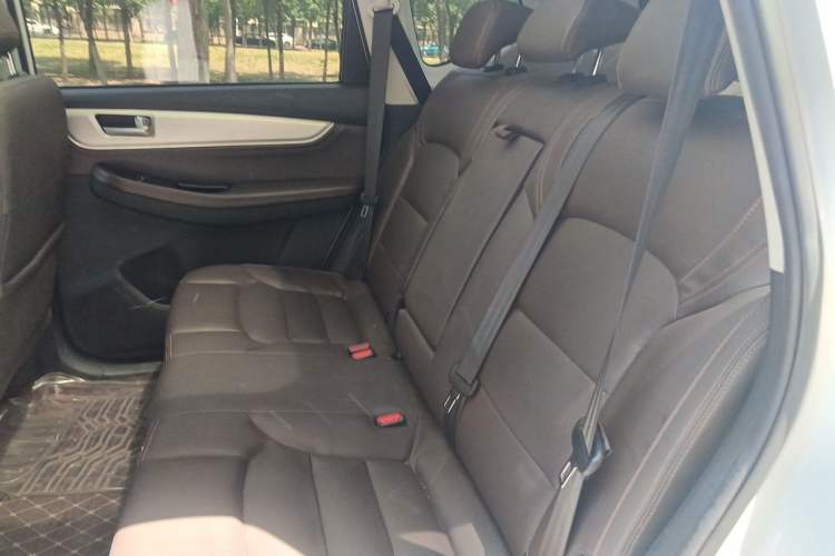 Used FORTHING Joyear X5 2017 Jingxiang Series 1.5T CVT Luxury Model Left Rear Seat