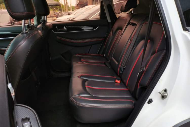 Used FORTHING Joyear X5 2017 Enjoy Series 1.6L CVT Luxury Model Left Rear Seat