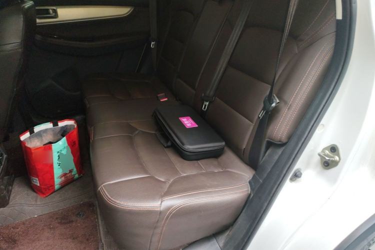 Used FORTHING Joyear X5 2017 Jingxiang Series 1.5T CVT Luxury Model Left Rear Seat