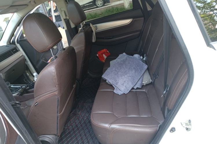 Used FORTHING Joyear X5 2017 Jingxiang Series 1.5T CVT Luxury Model Left Rear Seat