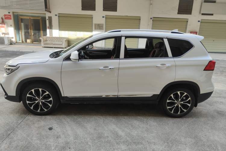 Used FORTHING Joyear X5 2017 Jingxiang Series 1.5T CVT Luxury Model Left Side