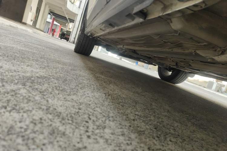 Used FORTHING Joyear X5 2017 Jingxiang Series 1.5T CVT Luxury Model Left Side Sill