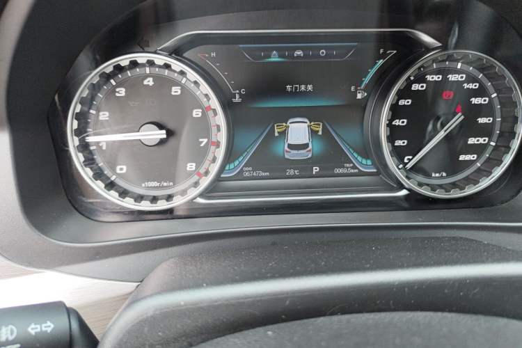 Used FORTHING Joyear X5 2017 Jingxiang Series 1.5T CVT Luxury Model Odometer Close Up