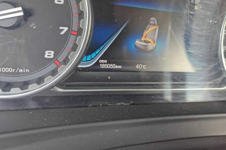 Used FORTHING Joyear X5 2017 Jingxiang Series 1.5T Manual Luxury Model Odometer Close Up