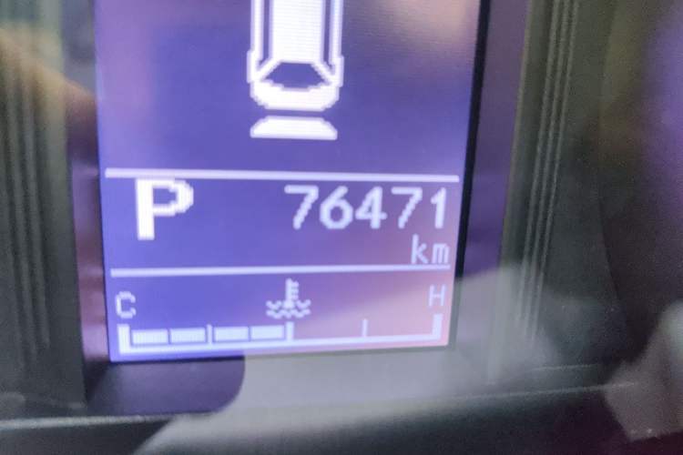 Used FORTHING Joyear X5 2017 Enjoy Series 1.6L CVT Comfort Model Odometer Close Up