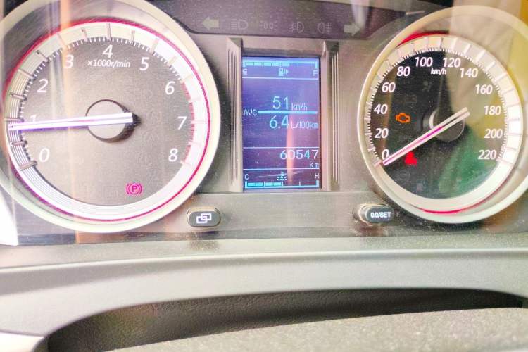 Used FORTHING Joyear X5 2017 2.0L Manual Luxury Version Odometer Close Up