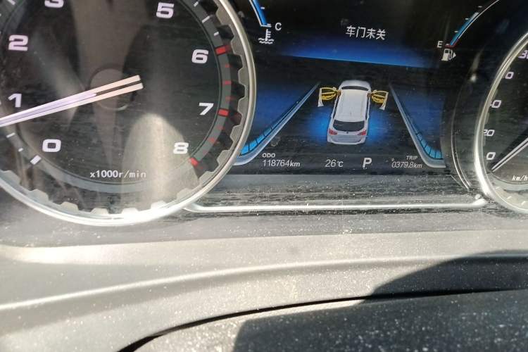 Used FORTHING Joyear X5 2017 Jingxiang Series 1.5T CVT Luxury Model Odometer Close Up