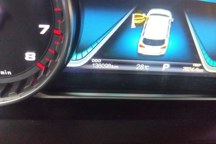 Used FORTHING Joyear X5 2017 Jingxiang Series 1.5T CVT Luxury Model Odometer Close Up