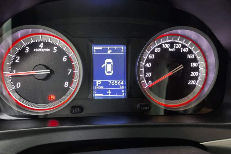 Used FORTHING Joyear X5 2017 Jingxiang Series 1.5T CVT Luxury Model Odometer Close Up