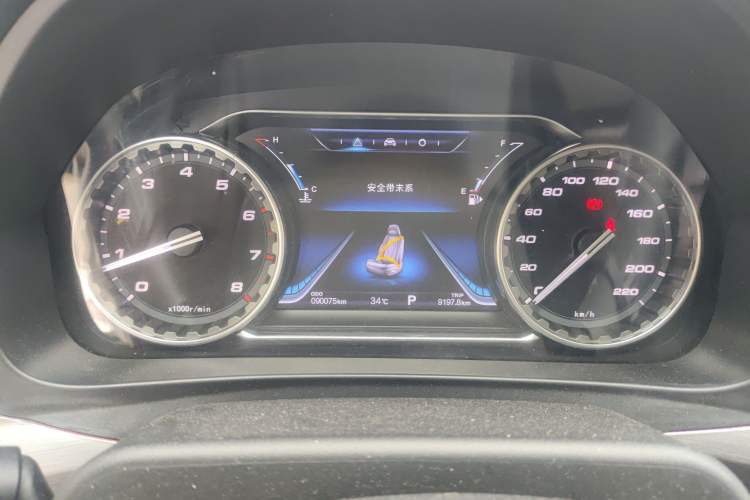 Used FORTHING Joyear X5 2017 Jingxiang Series 1.5T CVT Smart Connectivity Model Odometer Close Up