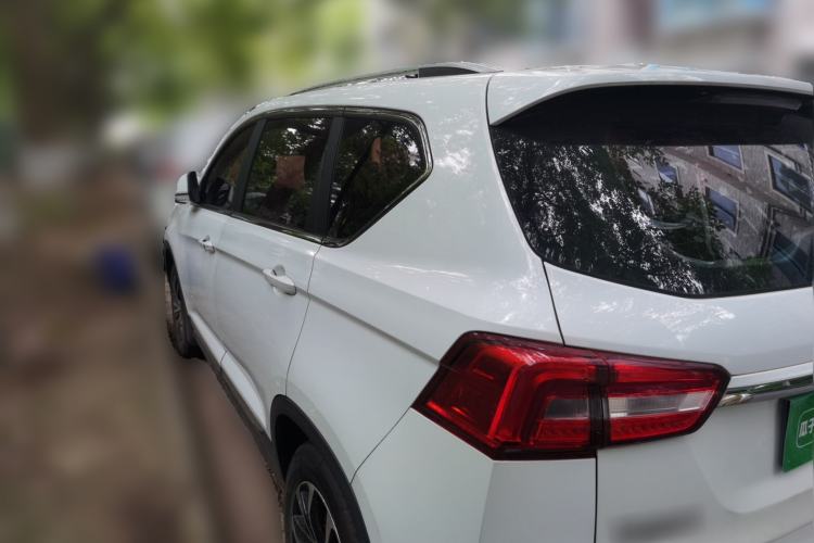 Used FORTHING Joyear X5 2017 1.6L CVT Luxury Model Rear Left 45 Deg
