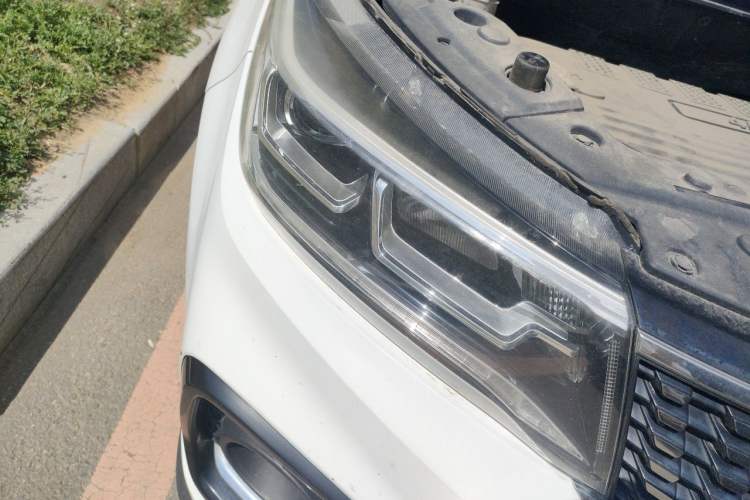 Used FORTHING Joyear X5 2017 1.6L CVT Luxury Model Right Front Headlight