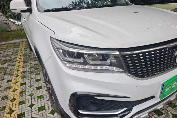 Used FORTHING Joyear X5 2017 1.6L CVT Luxury Model Right Front Headlight