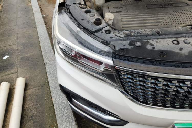 Used FORTHING Joyear X5 2017 1.6L CVT Luxury Model Right Front Headlight